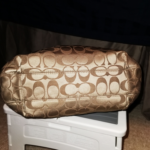 Purse - Picture 8 of 9